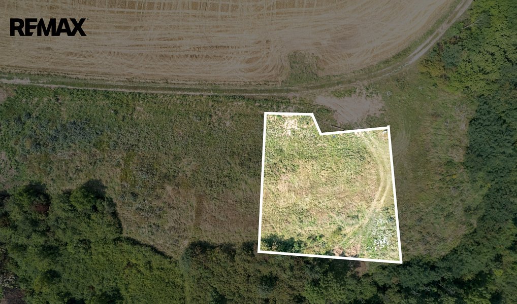 Prodej stavebního pozemku 1 052 m², Radim – náhled fotky 2