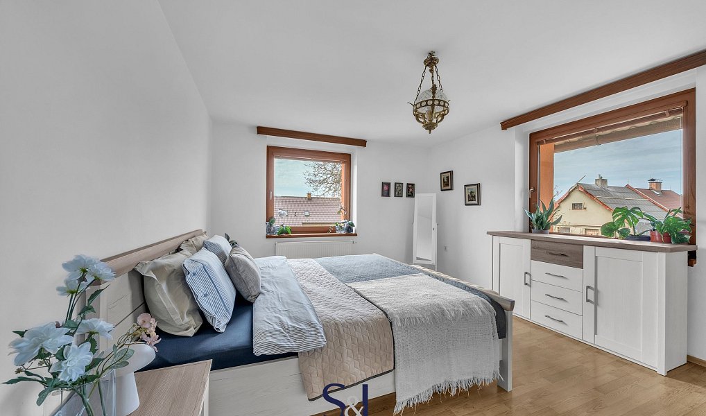 Prodej domu 245 m² s pozemkem 973 m², Nový Bor – náhled fotky 8