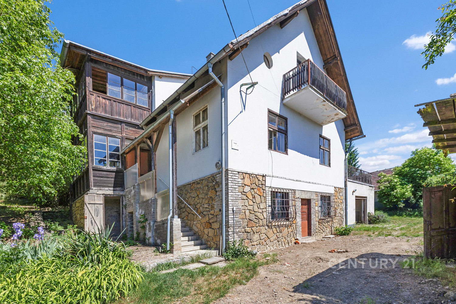 Prodej nájemního domu, činžáku 224 m²
