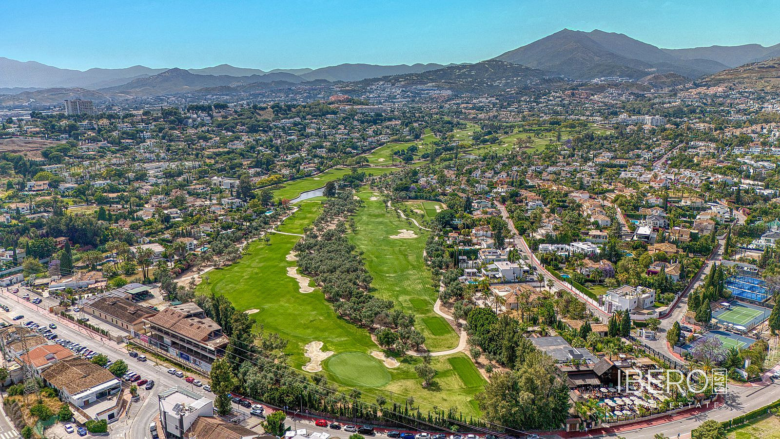 Casa 4+kk – Marbella, Nueva Andalucía - Vista 3