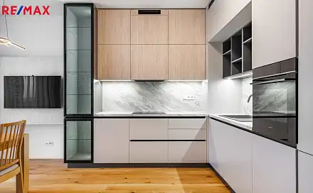 Prodej bytu 2+kk 61 m², Podbělohorská, Praha 5 - Smíchov