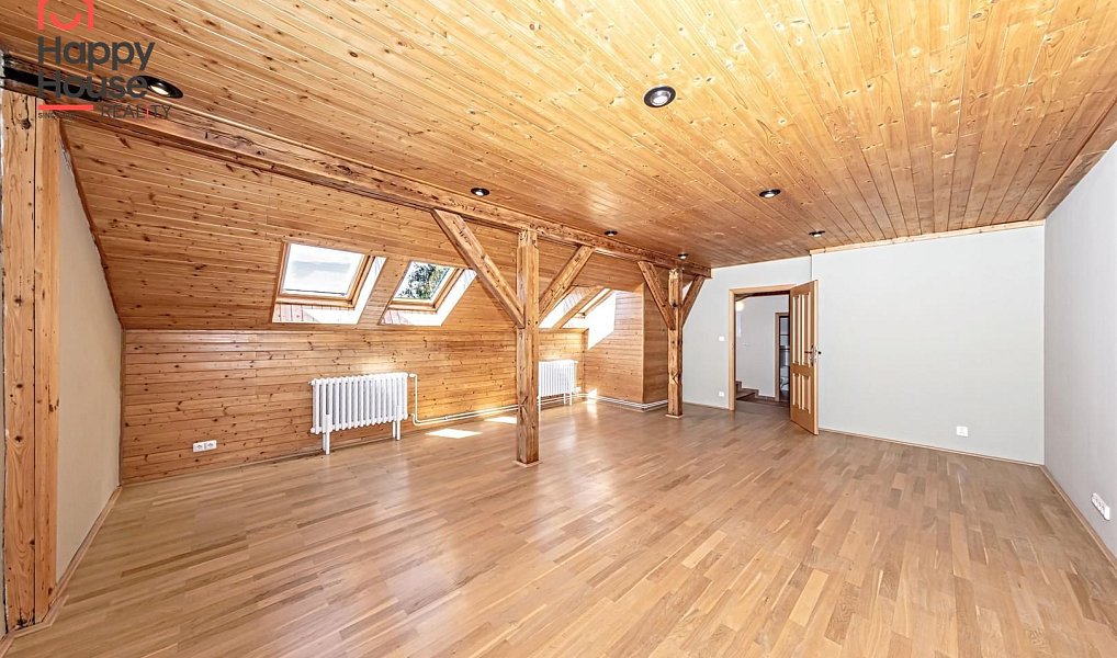 Pronájem domu 827 m² s pozemkem 8 770 m², Praha – náhled fotky 14
