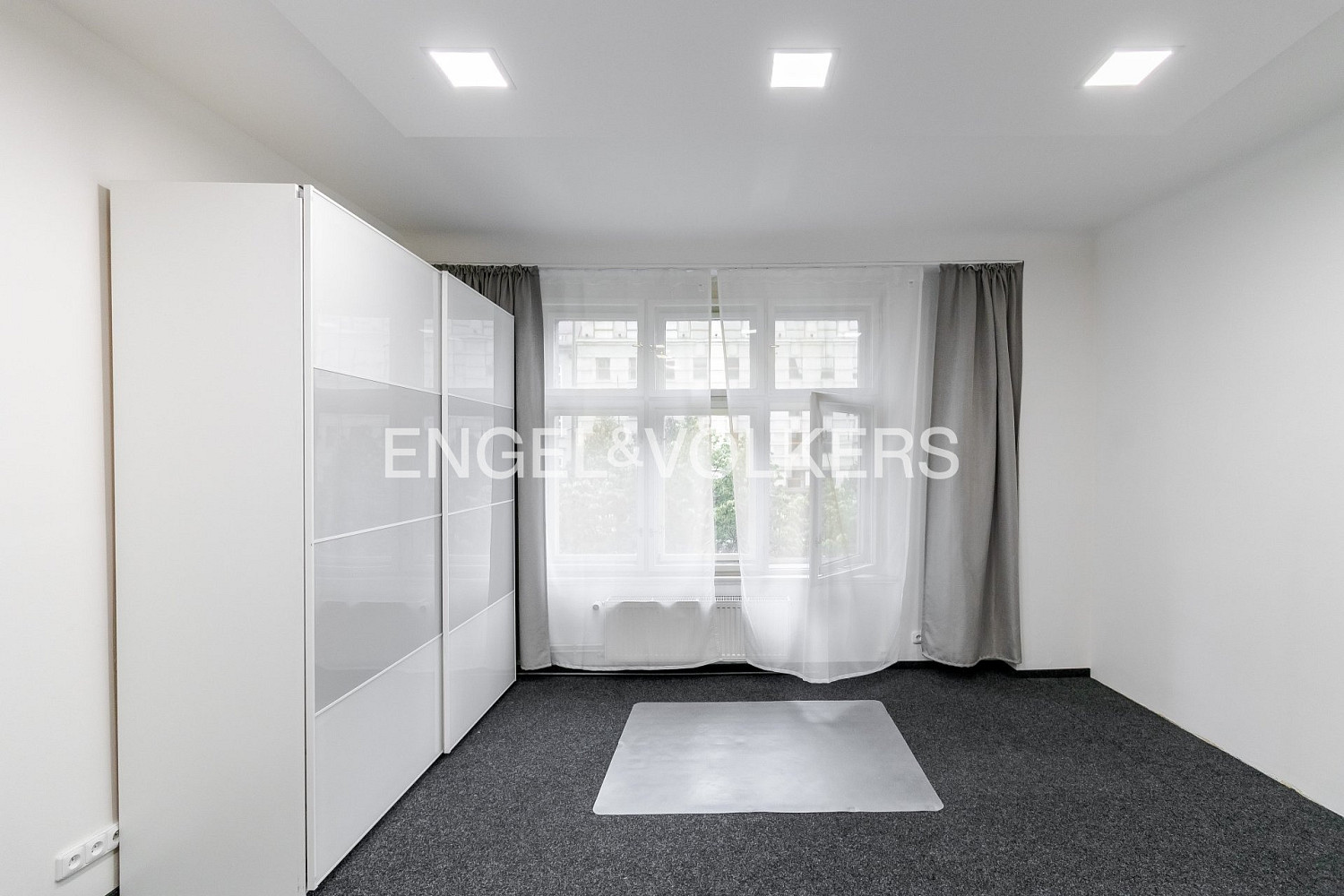 Pronájem kanceláře 175 m² – pohled 5