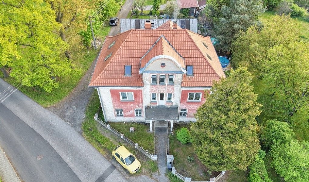 Prodej domu 300 m² s pozemkem 1 015 m², Varnsdorf – náhled fotky 3