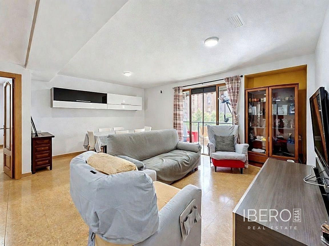 Piso 5+kk – València, Ciutat Vella