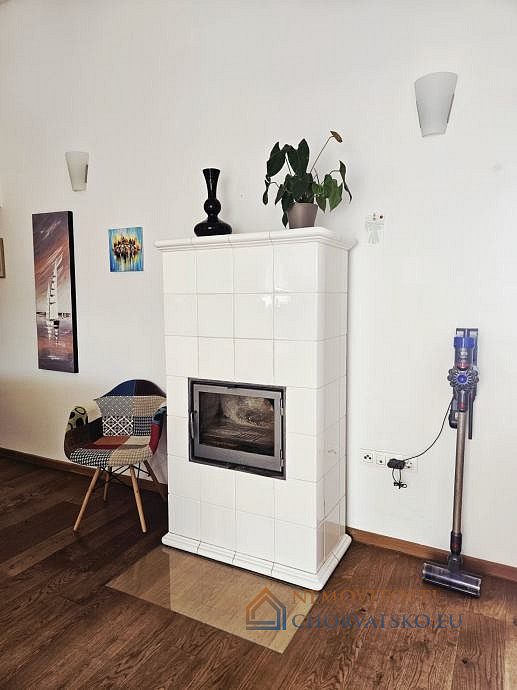Prodej bytu 2+kk 65 m² – pohled 4