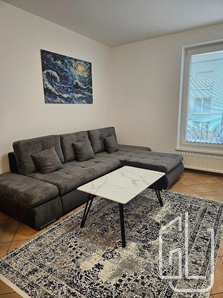 Pronájem bytu 2+kk 52 m² — photo 5