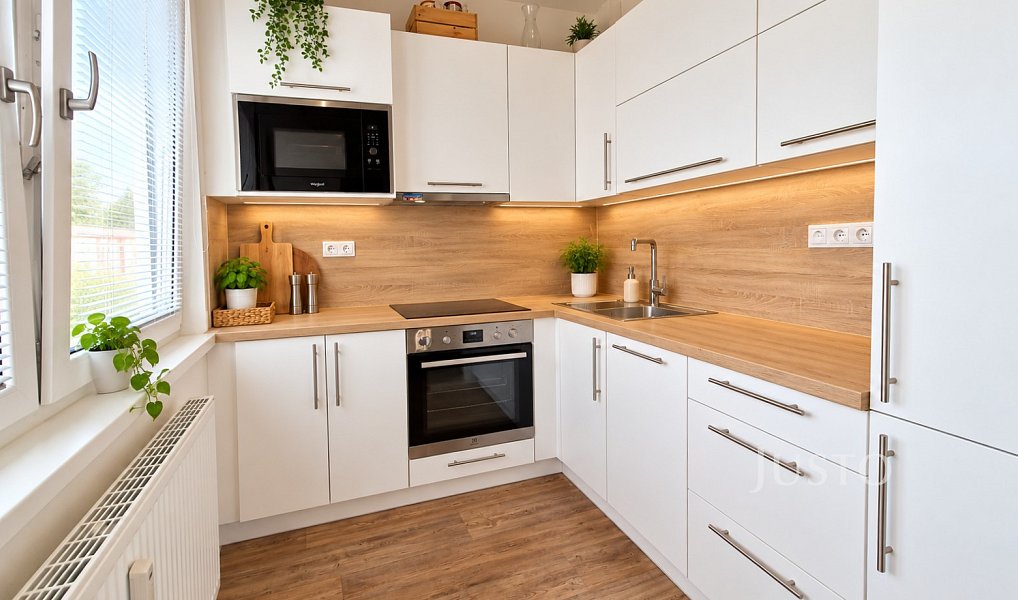 Prodej bytu 3+1 65 m², Písek – fotka 1 z 13