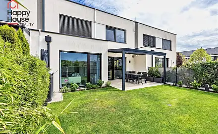 Pronájem domu 146 m² s pozemkem 244 m², Johanitská, Praha 8 - Březiněves, okres Praha
