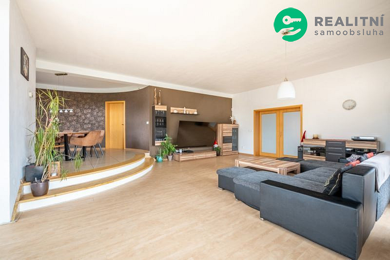 Prodej domu 257 m² s pozemkem 1 726 m² – fotografie 5