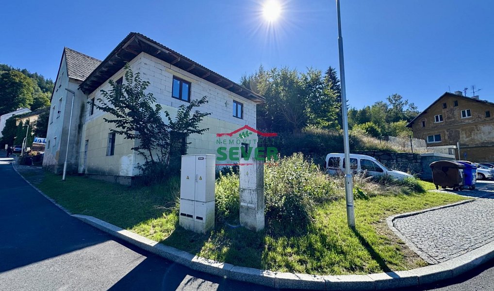 Prodej domu 150 m² s pozemkem 338 m², Loket – náhled fotky 22