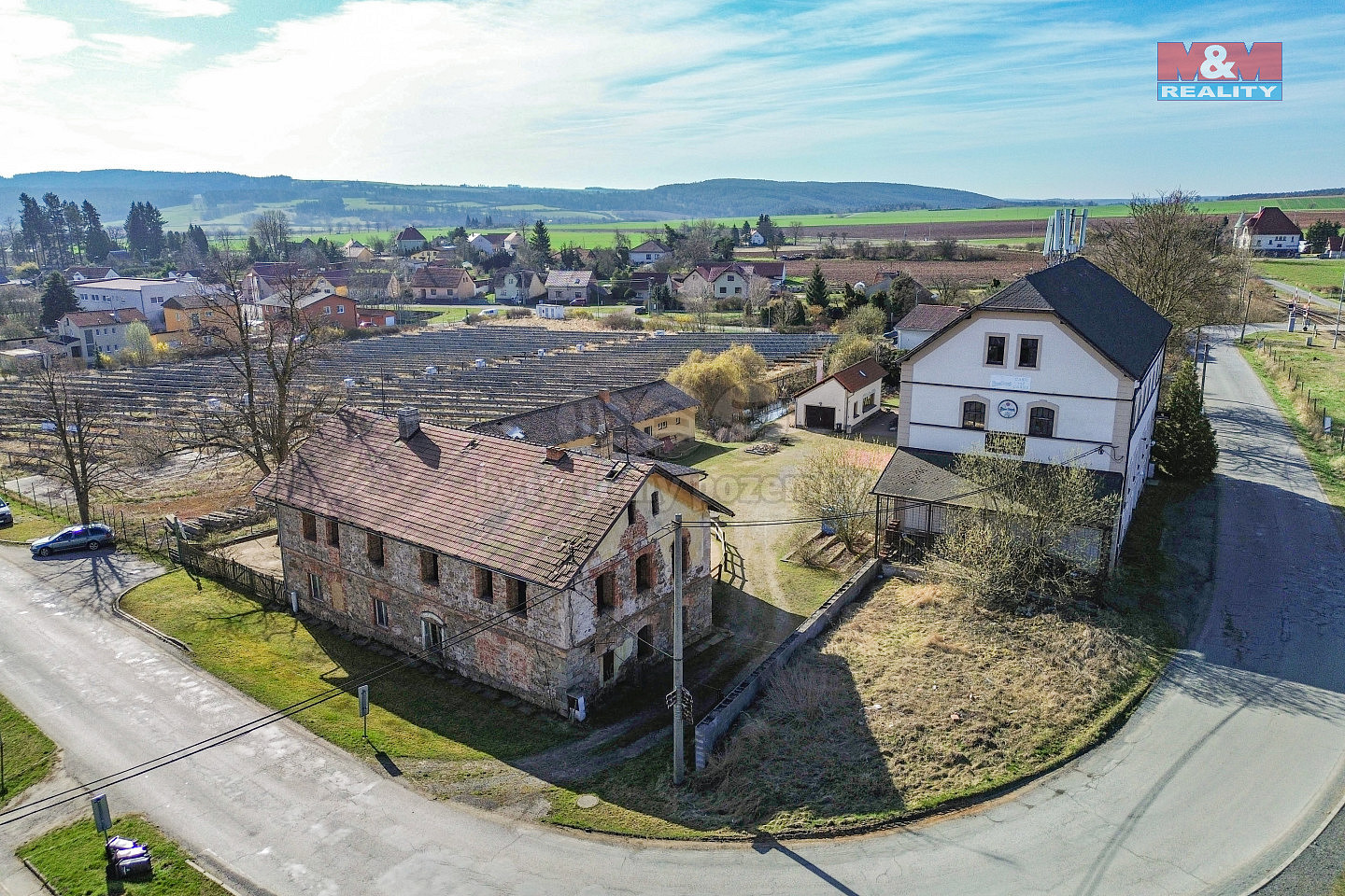 Prodej nájemního domu, činžáku 1 614 m² – fotografie 2