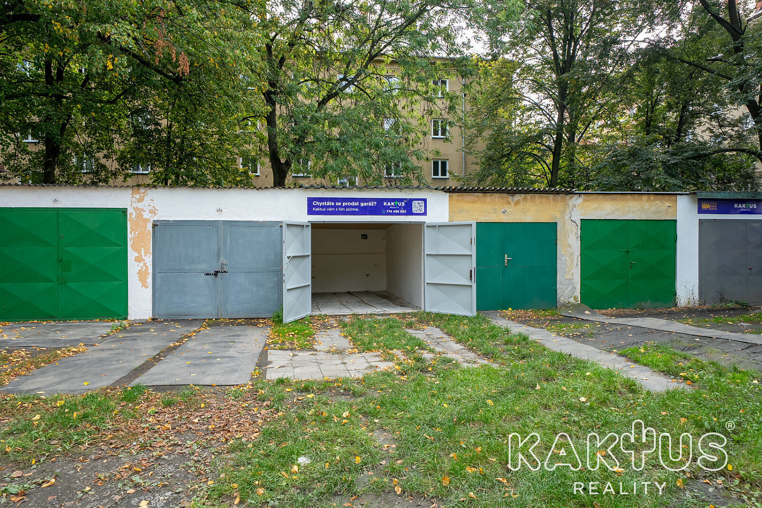 Prodej zděné garáže, 16 m2, Ostrava Poruba, Hlavní třída