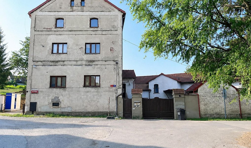 Pronájem skladovacích prostor 1 500 m², Praha – náhled fotky 2