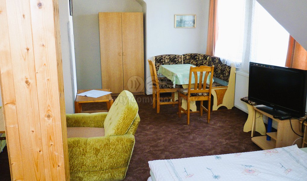 Pronájem bytu 1+1 43 m², Praha – fotka 1 z 12