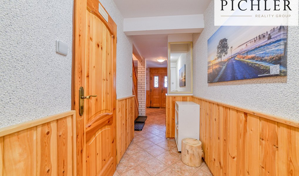 Prodej domu 341 m² s pozemkem 424 m², Stříbrná – náhled fotky 27