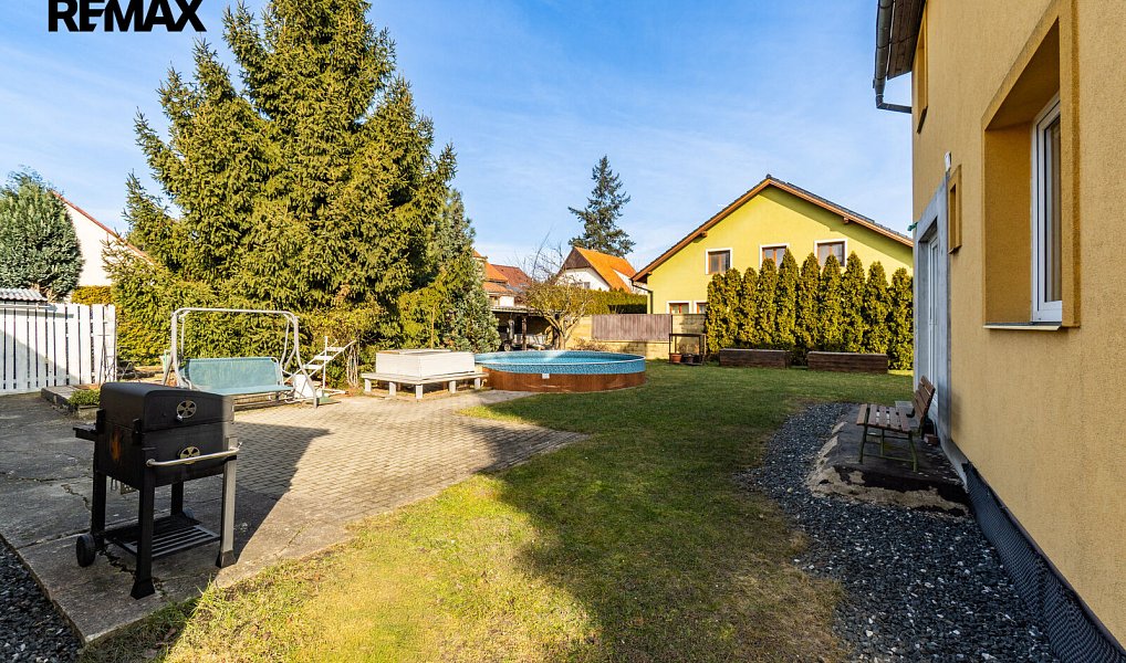 Prodej domu 163 m² s pozemkem 1 205 m², Šestajovice – náhled fotky 29