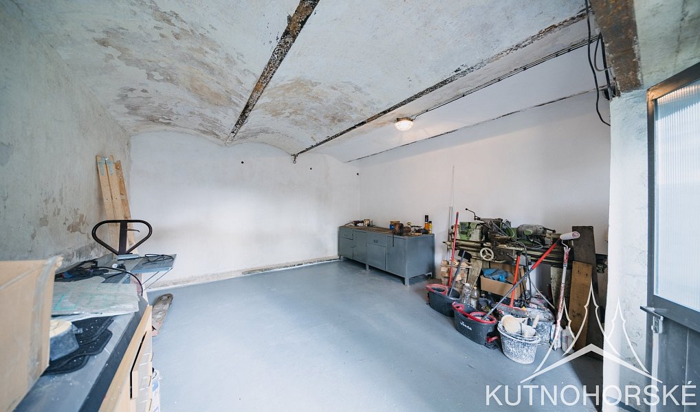 Prodej domu 414 m² s pozemkem 1 000 m², Velenka – náhled fotky 33