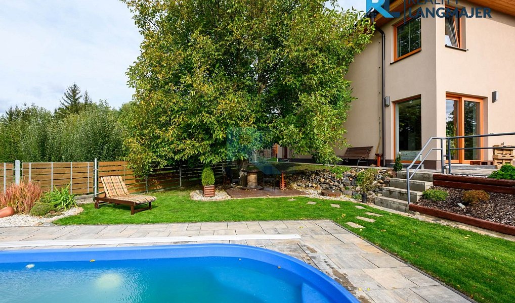 Prodej domu 183 m² s pozemkem 724 m², Plzeň – náhled fotky 44