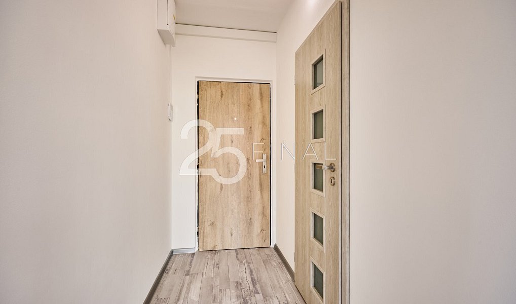 Prodej bytu 1+1 35 m², Úpice – náhled fotky 11