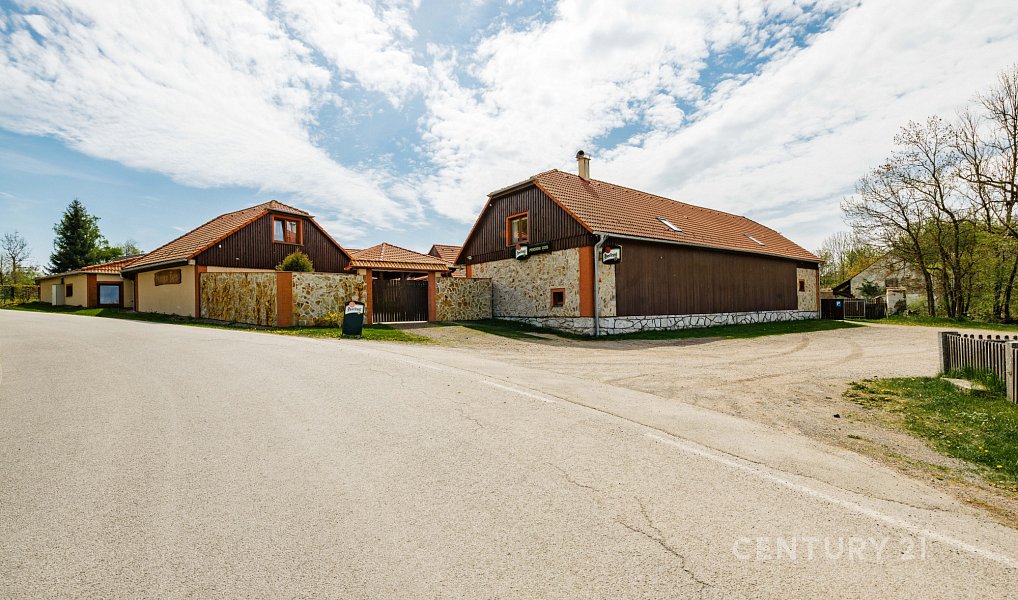 Prodej ubytovacího objektu 1 320 m², Jistebnice – náhled fotky 48