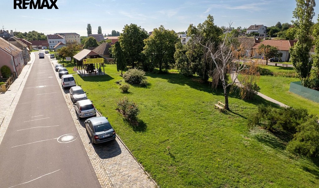 Prodej pozemku 739 m², Šatov – náhled fotky 6