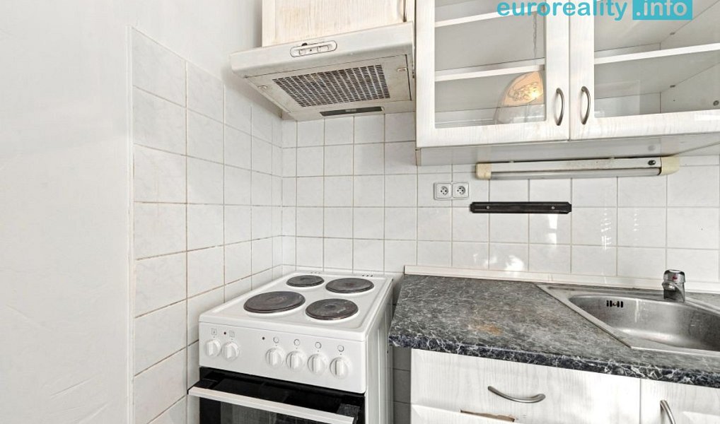 Prodej bytu 2+1 42 m², Milovice – náhled fotky 9