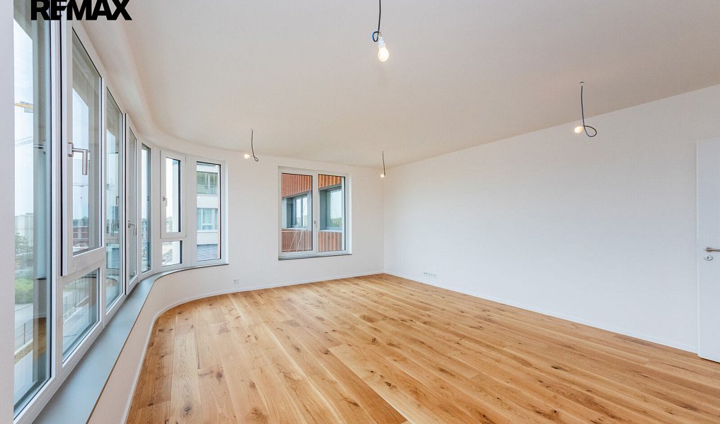 Prodej bytu 1+kk 39 m², Praha – náhled fotky 6