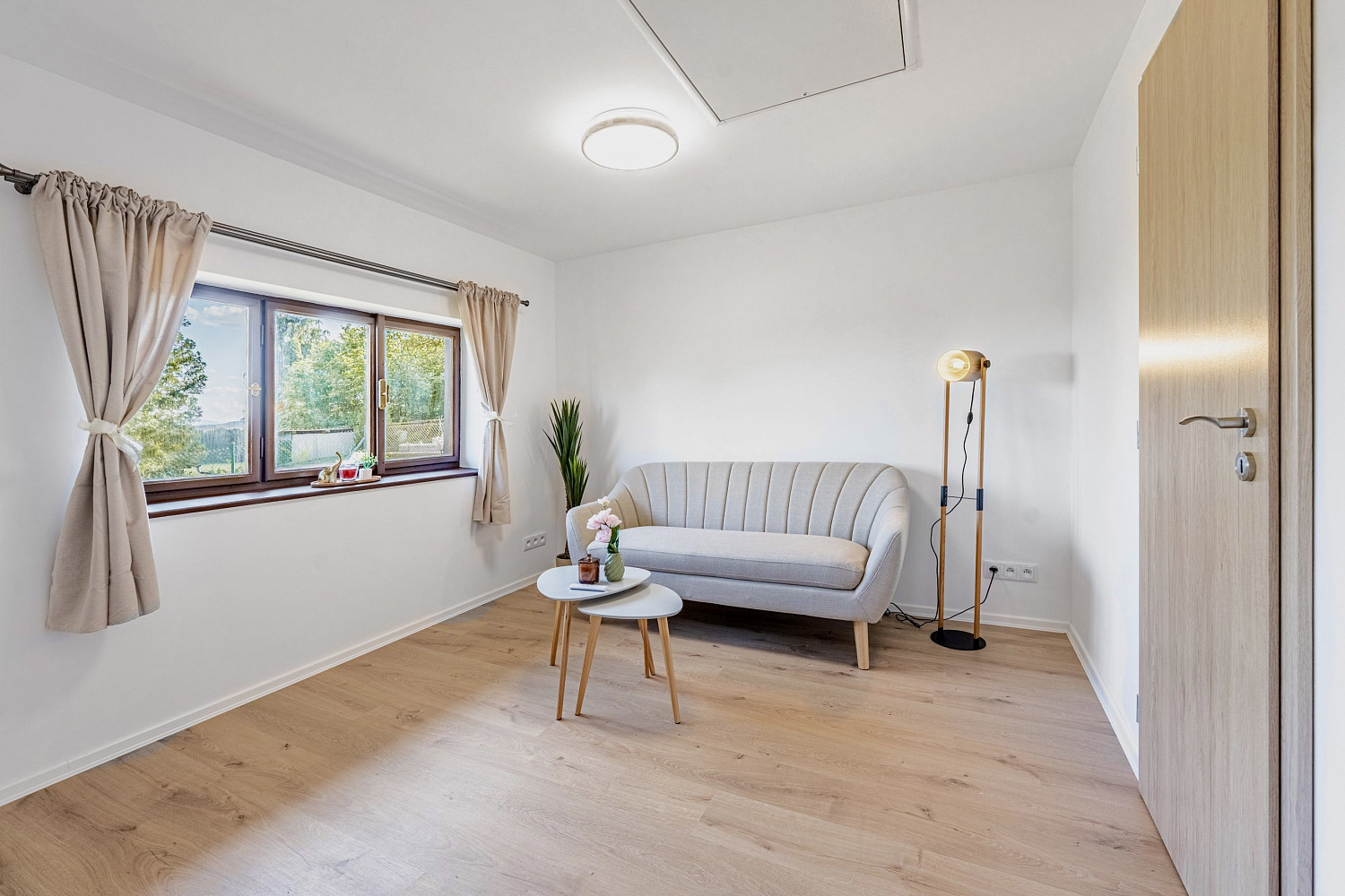 Prodej chaty/chalupy 43 m² s pozemkem 661 m² – fotografie 2