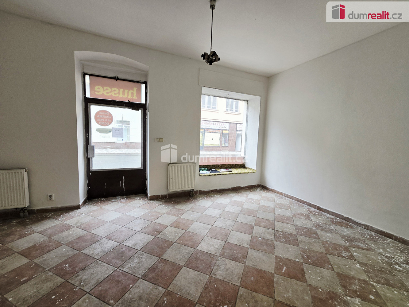 Pronájem obchodních prostor 40 m² – pohled 4