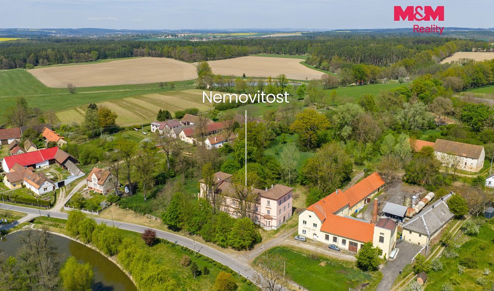 Prodej historického objektu s pozemkem 4 672 m2, Dírná – náhled fotky 18