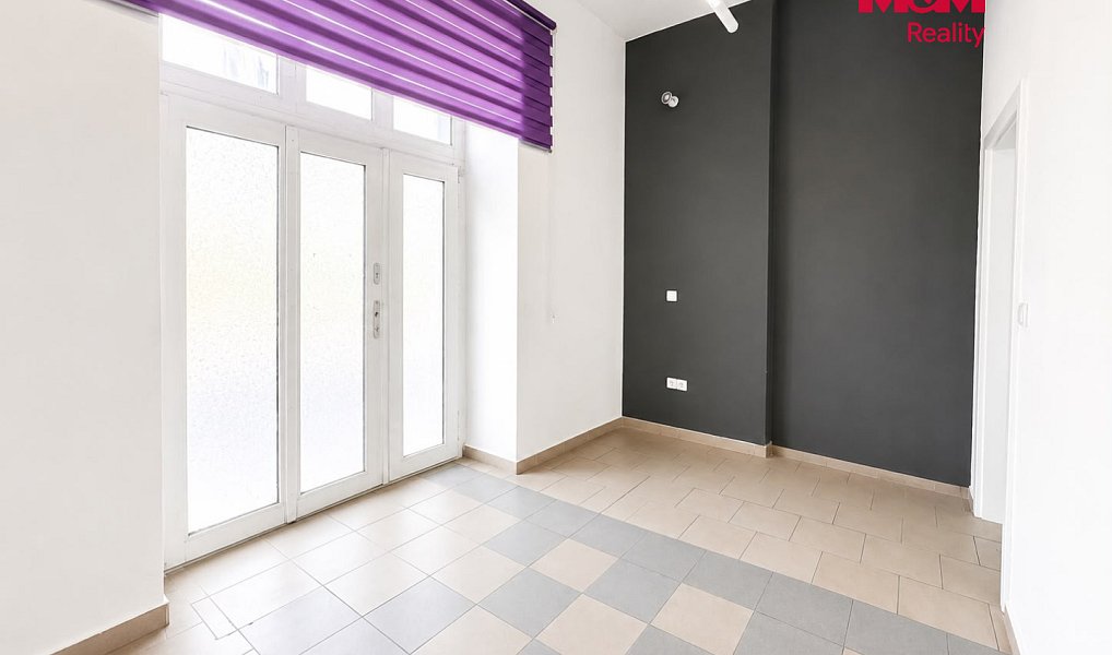 Pronájem obchodních prostor 110 m², Náchod – náhled fotky 2