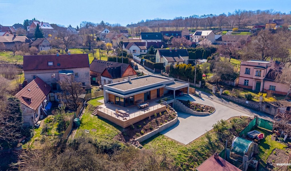 Prodej domu 61 m² s pozemkem 629 m², Zákolany – fotka 1 z 17