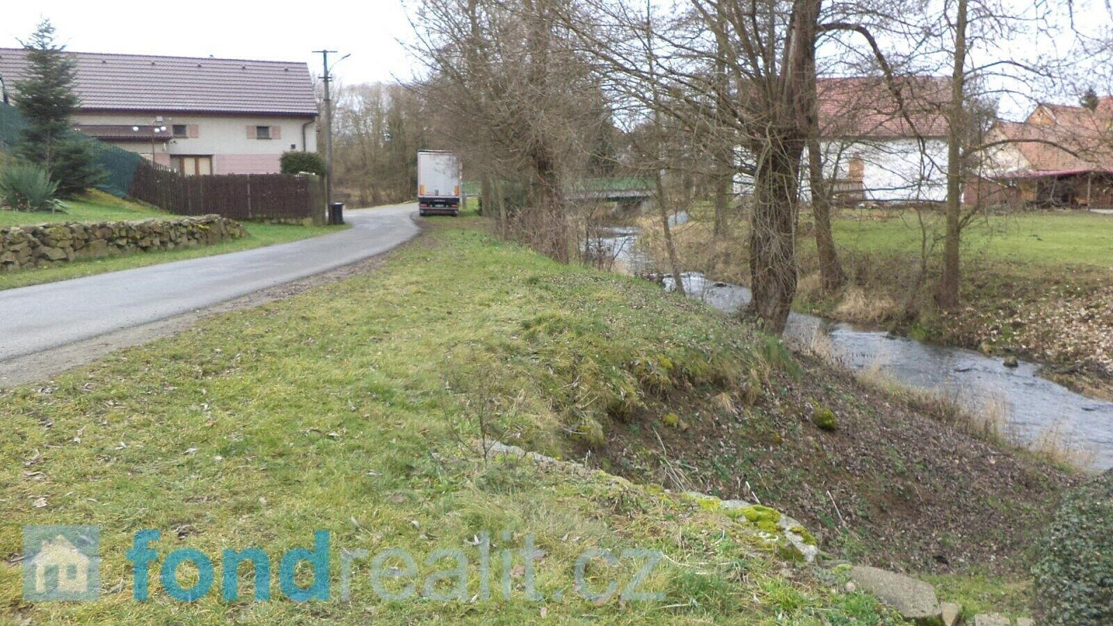 Prodej pozemku 322 m² – fotografie 2