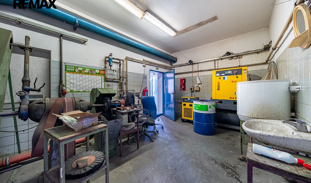 Prodej výrobních prostor 2 029 m², Olomouc – náhled fotky 29