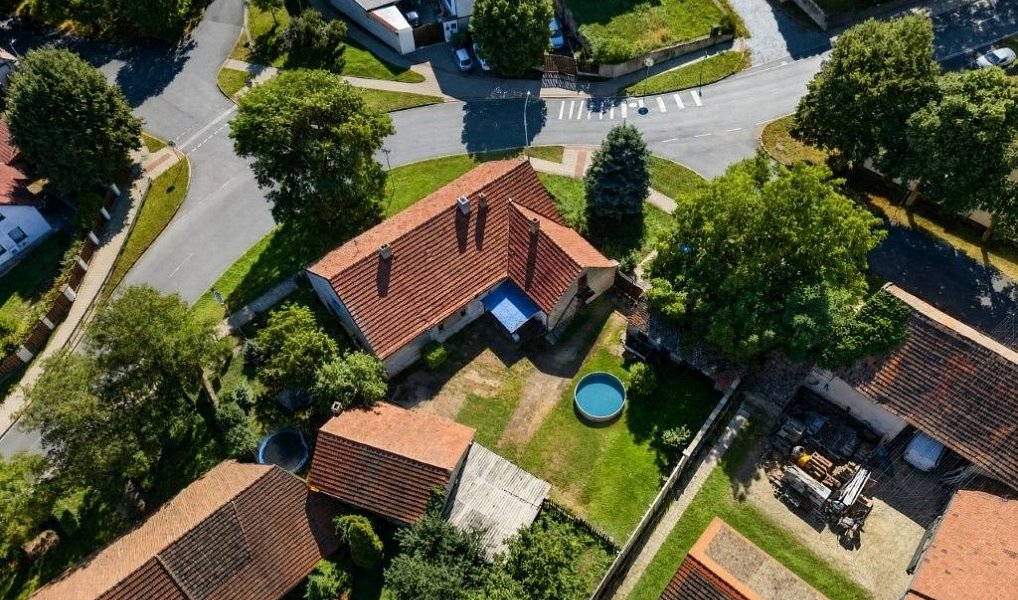 Prodej domu 247 m² s pozemkem 976 m², Bříza – náhled fotky 29