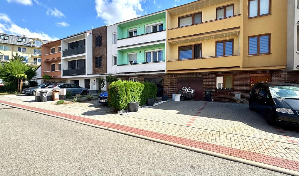 Prodej domu 154 m² s pozemkem 208 m², Dobšice – náhled fotky 3