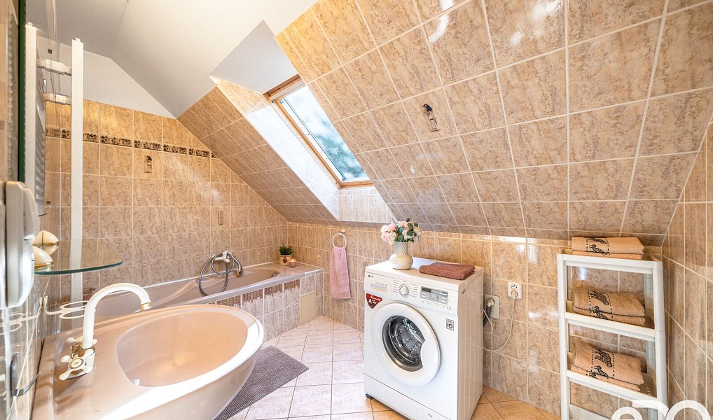 Prodej domu 350 m² s pozemkem 1 357 m², Smržovka – náhled fotky 17