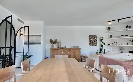 Prodej domu 260 m² s pozemkem 260 m², Miraflores, Španělsko
