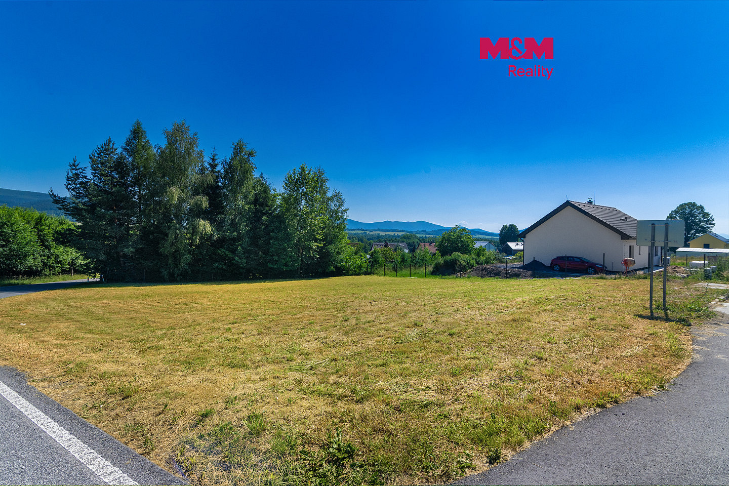 Prodej stavebního pozemku 1 229 m²