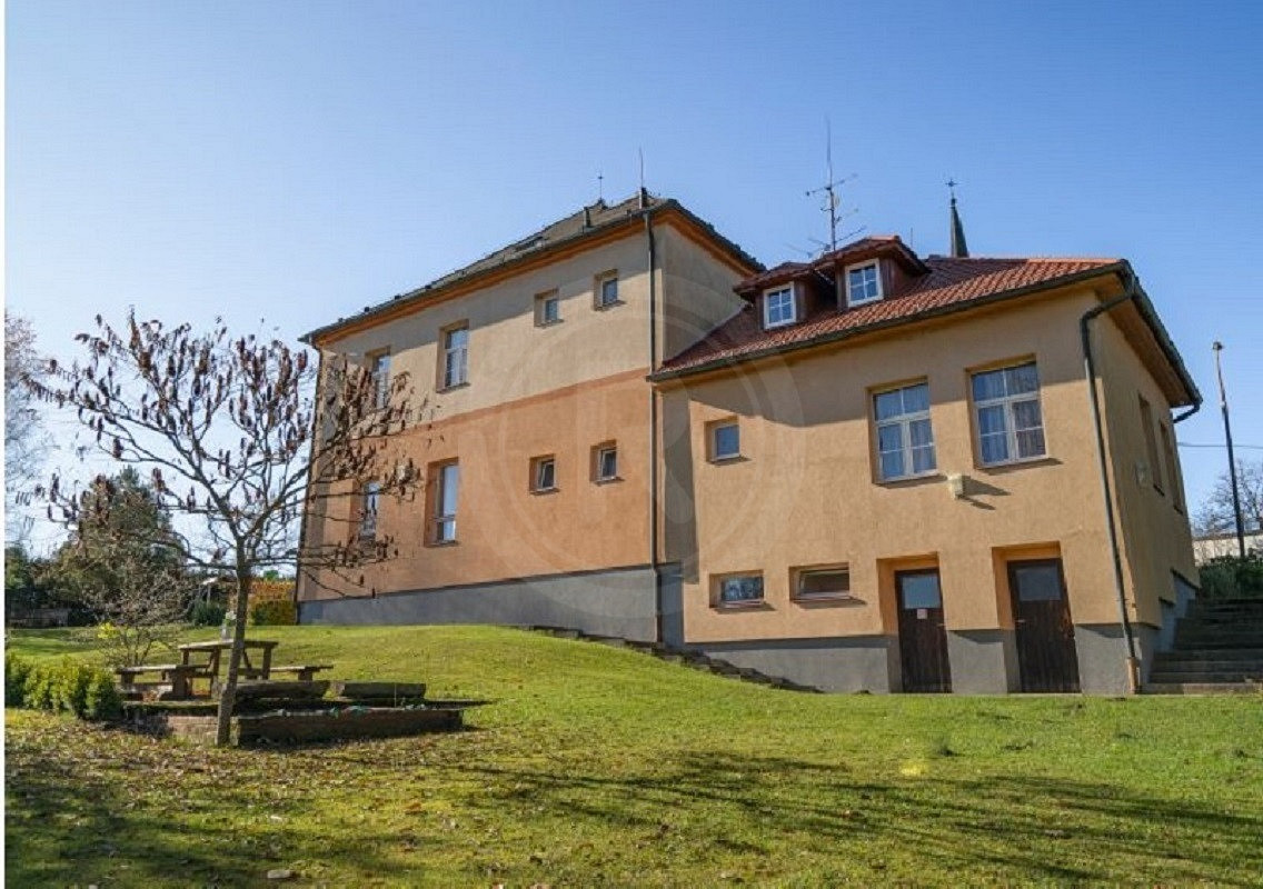 PRODEJ APARTMÁNOVÉHO DOMU OBECNÁ ŠKOLA , SVĚTLÍK OKR. ČESKÝ KRUMLOV – pohled 3