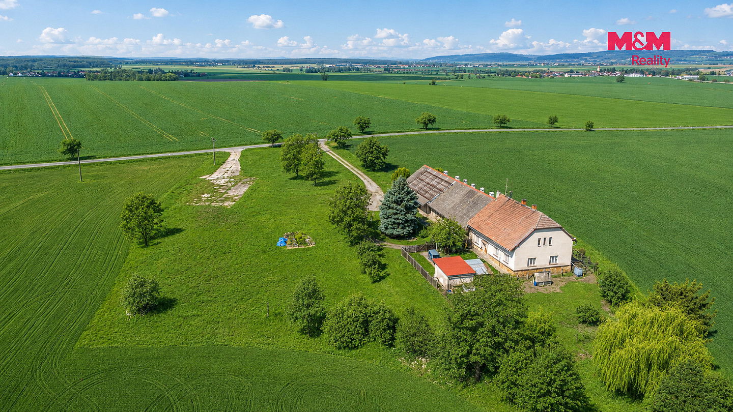 Prodej domu 200 m² s pozemkem 11 189 m² – fotografie 2