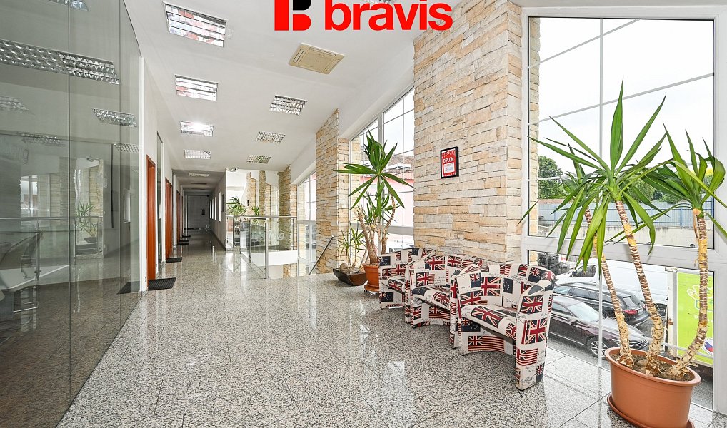 Pronájem skladovacích prostor 1 016 m², Hradčany – náhled fotky 9