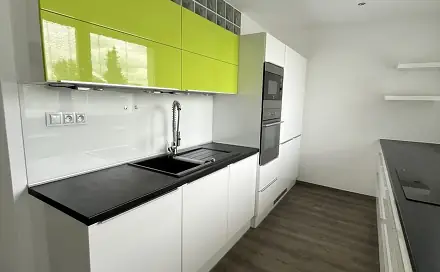 Pronájem bytu 4+kk 84 m², Řezáčova, Olomouc - Lazce