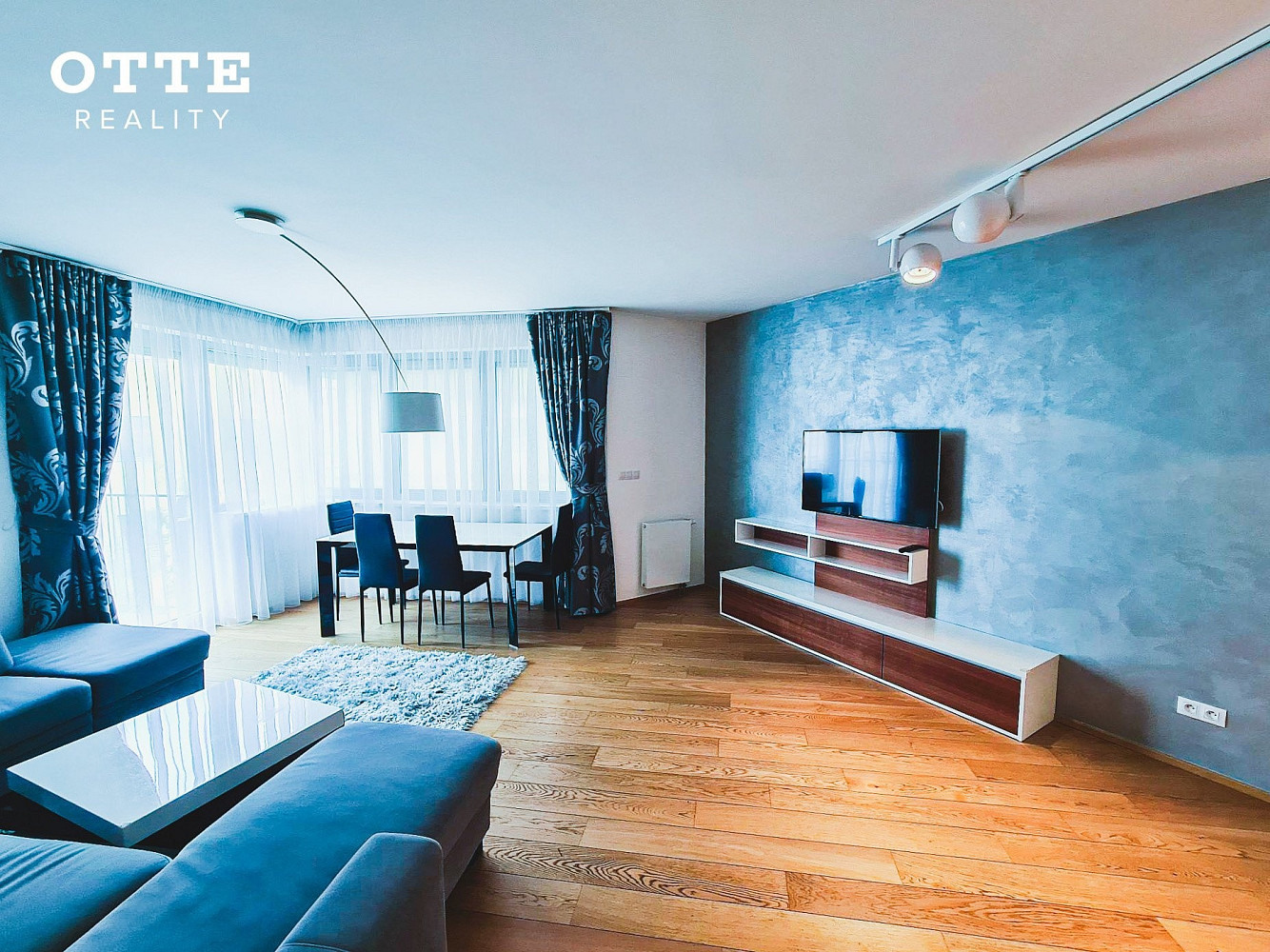Pronájem bytu 2+kk 59 m² – fotografie 2