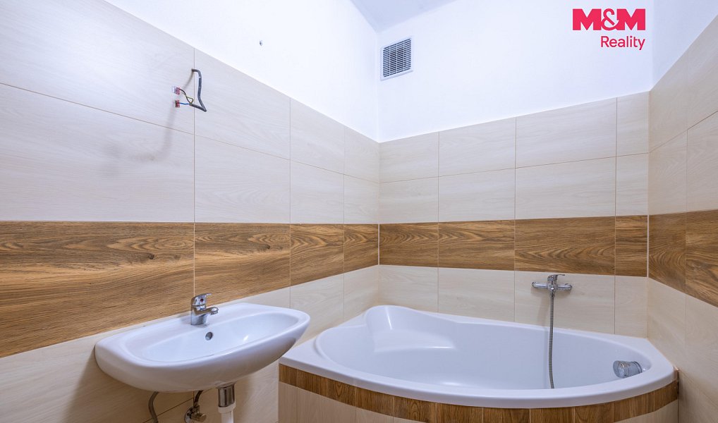 Prodej bytu 3+1 71 m², Horšovský Týn – náhled fotky 9