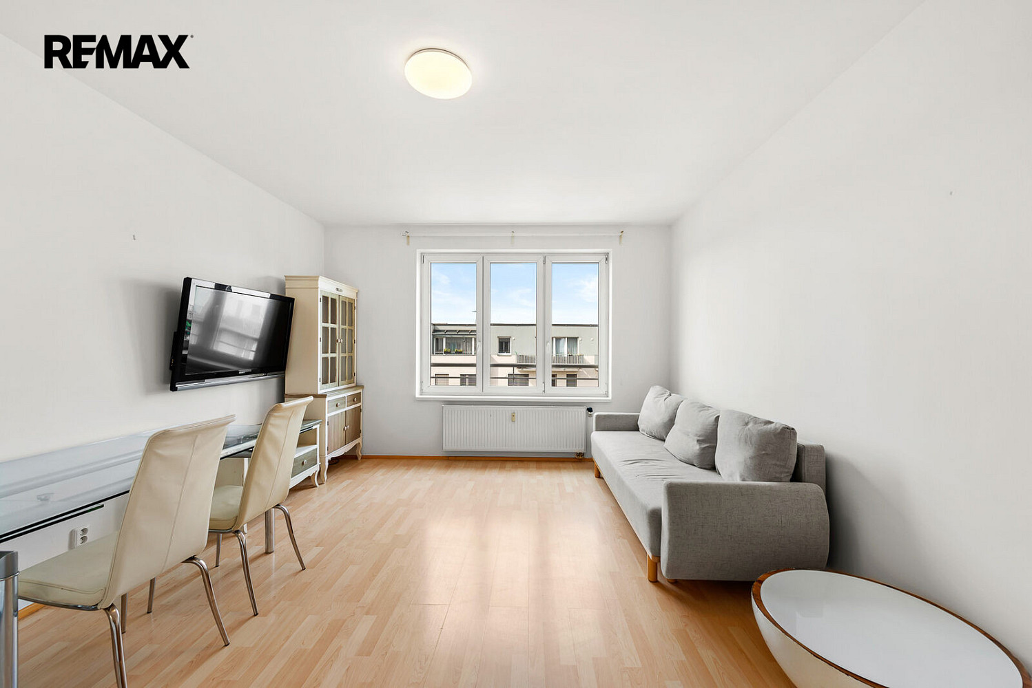 Prodej bytu 1+kk 32 m² – fotografie 2