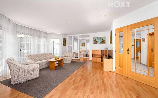 Prodej domu 250 m² s pozemkem 967 m², Studánková, Praha 4 - Újezd u Průhonic