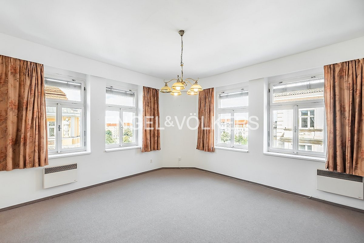 Pronájem bytu 4+kk 140 m² – fotografie 5
