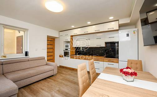 Prodej bytu 2+kk 47 m², Na Sklárně, Nýřany, okres Plzeň-sever